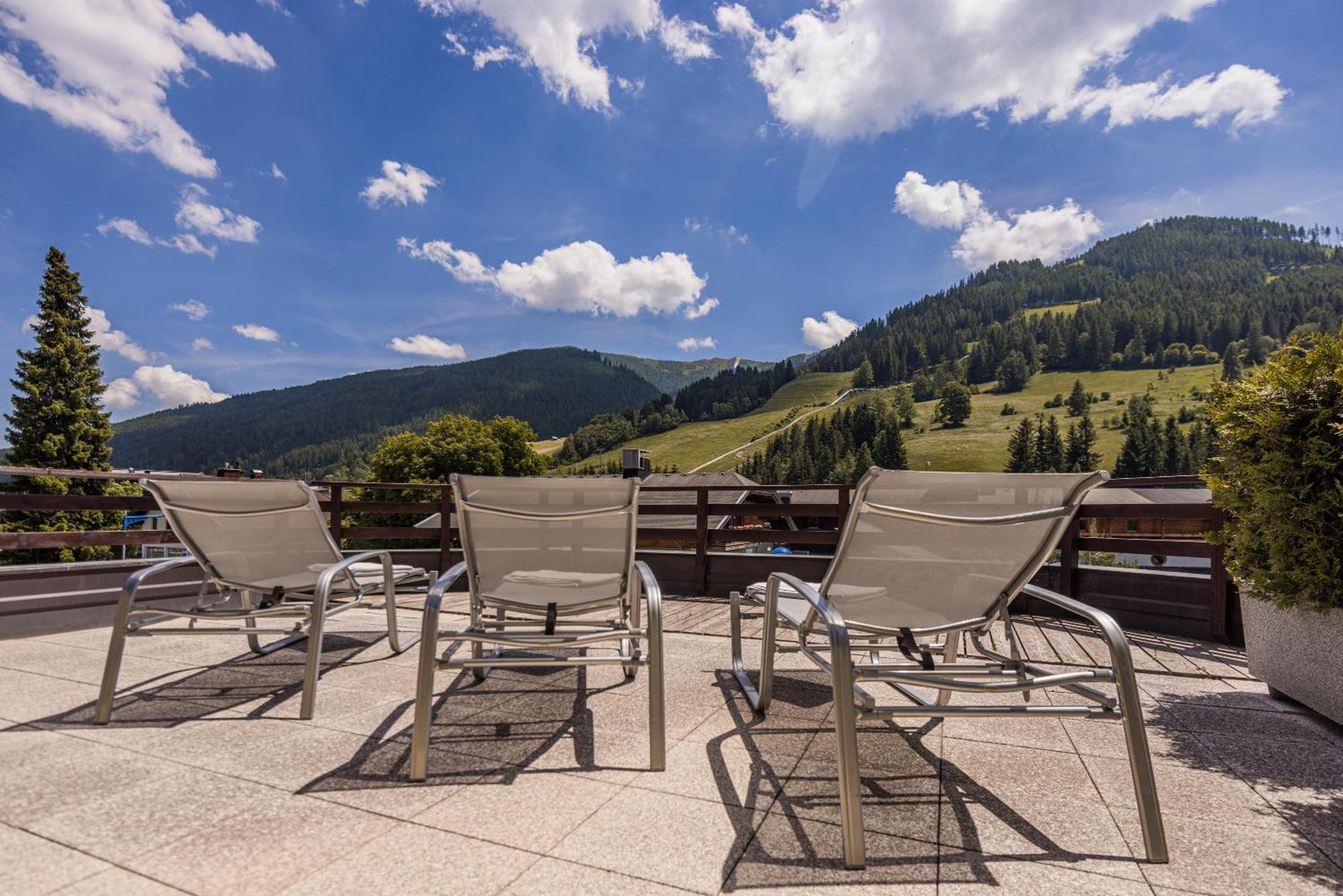 Alpine Spa Residence Bad Kleinkirchheim Exterior photo